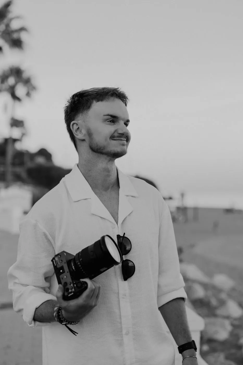 Ben, Scottsdale photographer and videographer, holding his camera